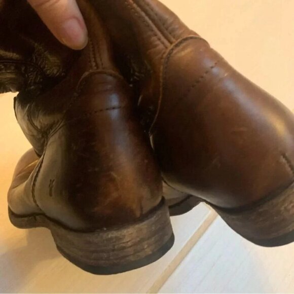 Frye Melissa Button Cognac Distressed Tall Riding Boots 6 B - Picture 6 of 9